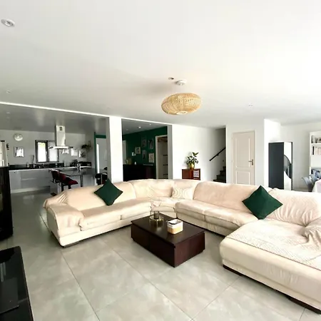 Diane Villa Boran-sur-Oise